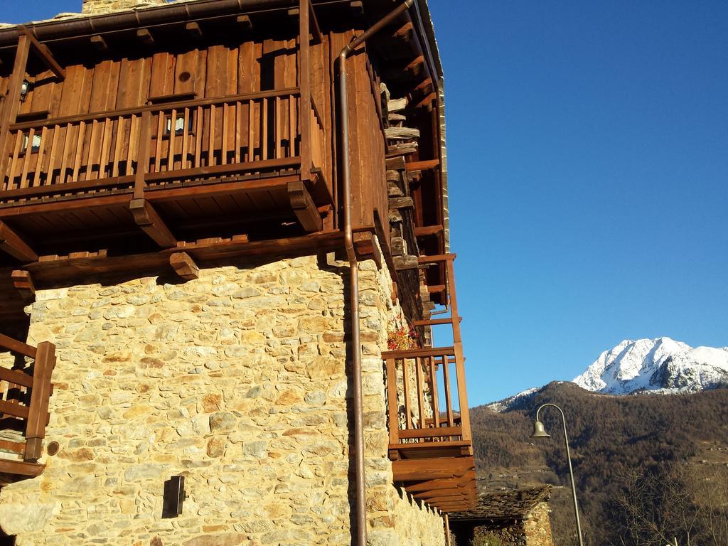 Le Petit Coeur Hotel Fontainemore Exterior photo